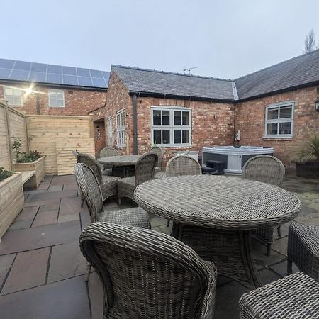 Wold Escapes, Highfield Farm Bed and Breakfast Driffield Eksteriør billede