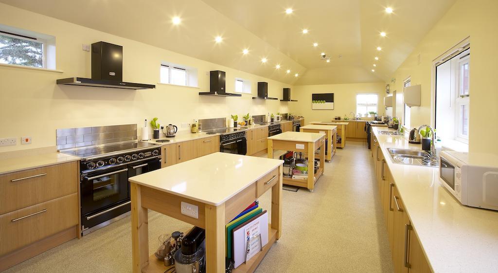 Wold Escapes, Highfield Farm Bed and Breakfast Driffield Eksteriør billede