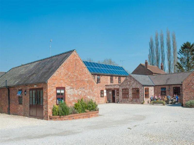 Wold Escapes, Highfield Farm Bed and Breakfast Driffield Eksteriør billede