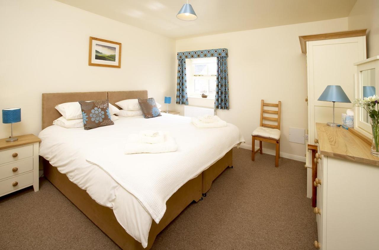 Wold Escapes, Highfield Farm Bed and Breakfast Driffield Eksteriør billede