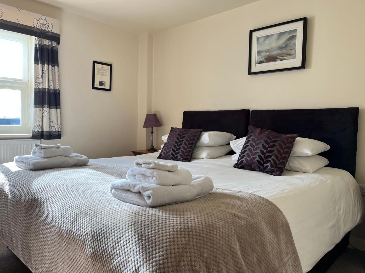 Wold Escapes, Highfield Farm Bed and Breakfast Driffield Eksteriør billede