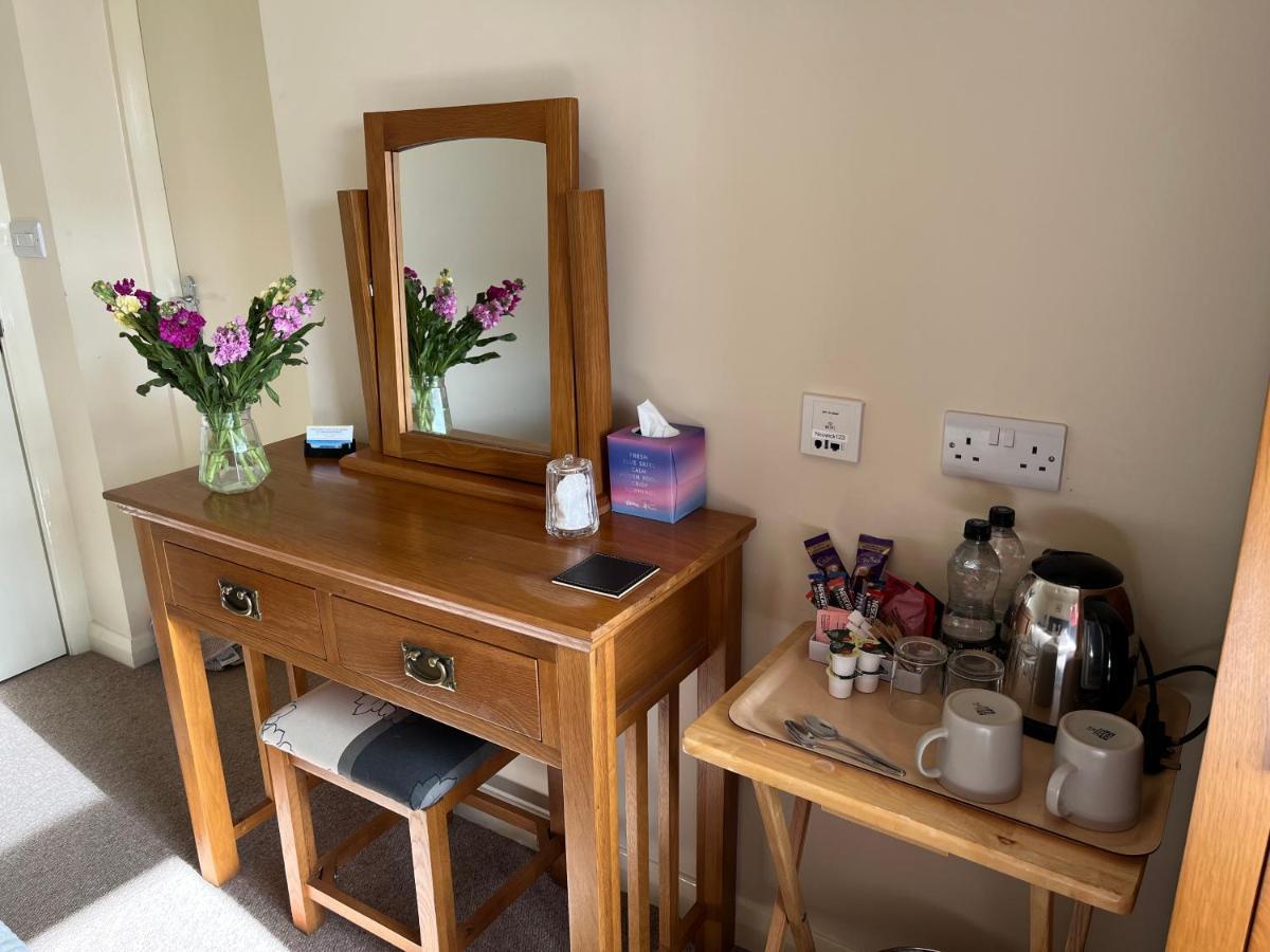 Wold Escapes, Highfield Farm Bed and Breakfast Driffield Eksteriør billede