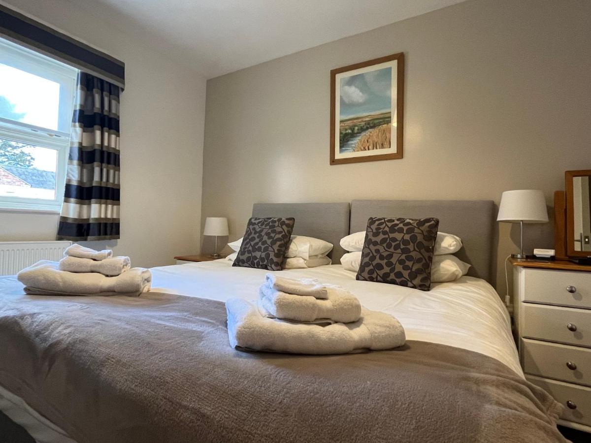 Wold Escapes, Highfield Farm Bed and Breakfast Driffield Eksteriør billede