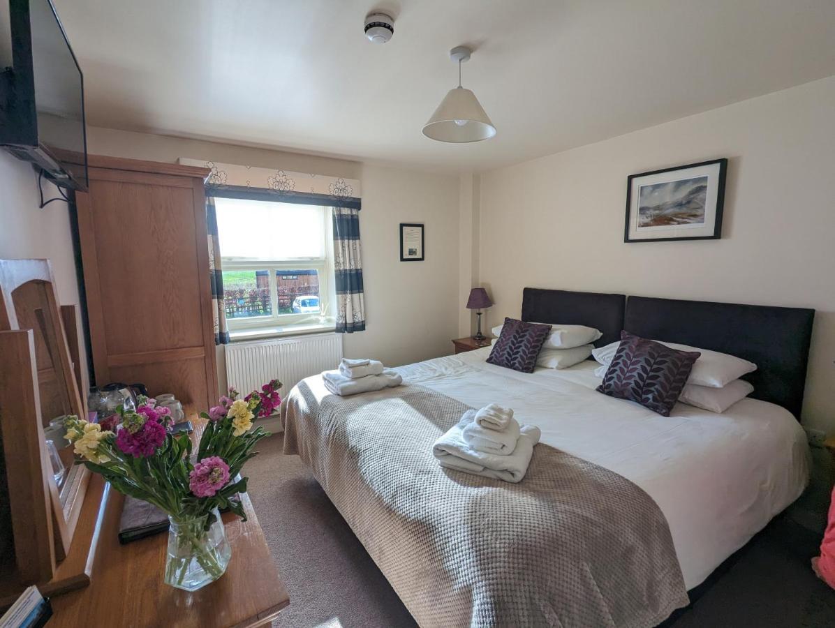 Wold Escapes, Highfield Farm Bed and Breakfast Driffield Eksteriør billede