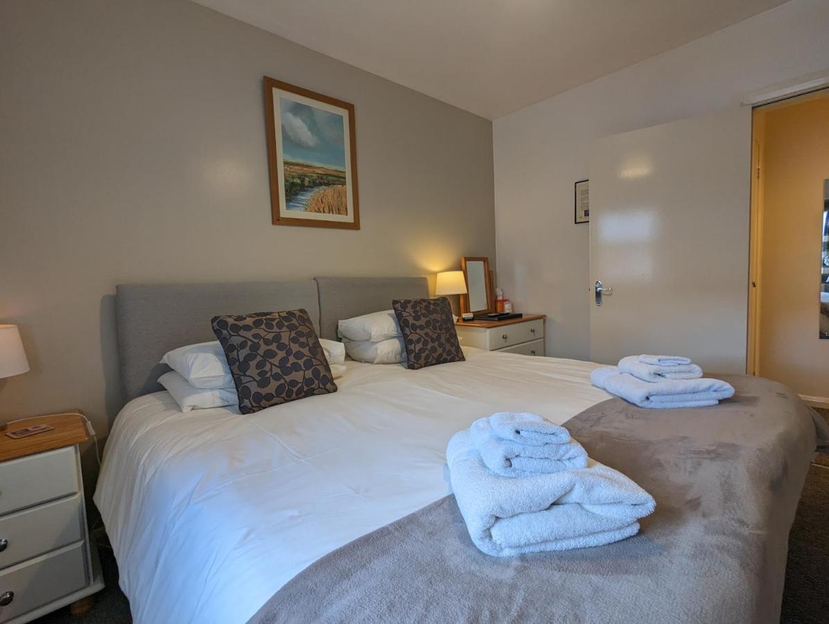 Wold Escapes, Highfield Farm Bed and Breakfast Driffield Eksteriør billede