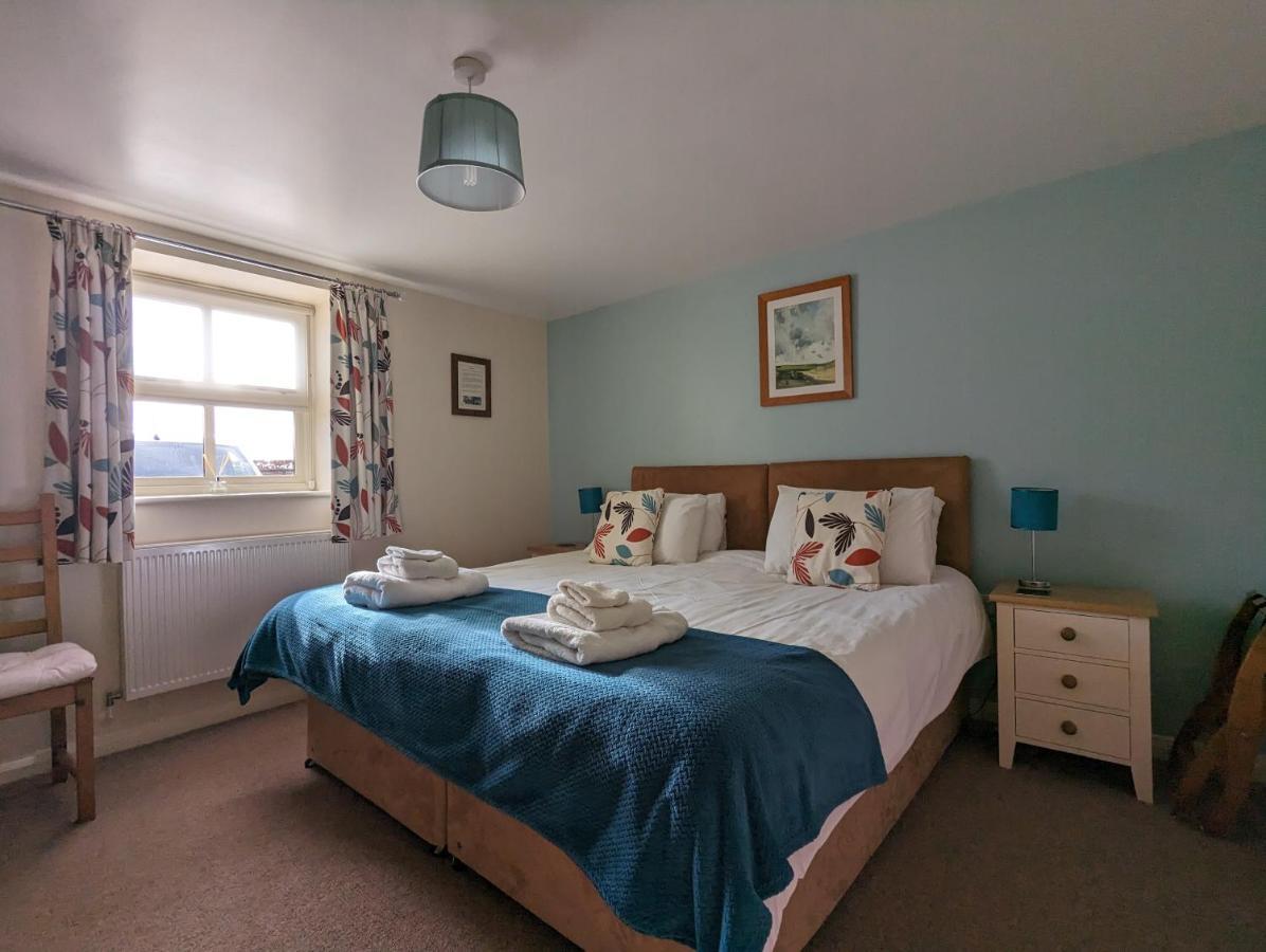 Wold Escapes, Highfield Farm Bed and Breakfast Driffield Eksteriør billede