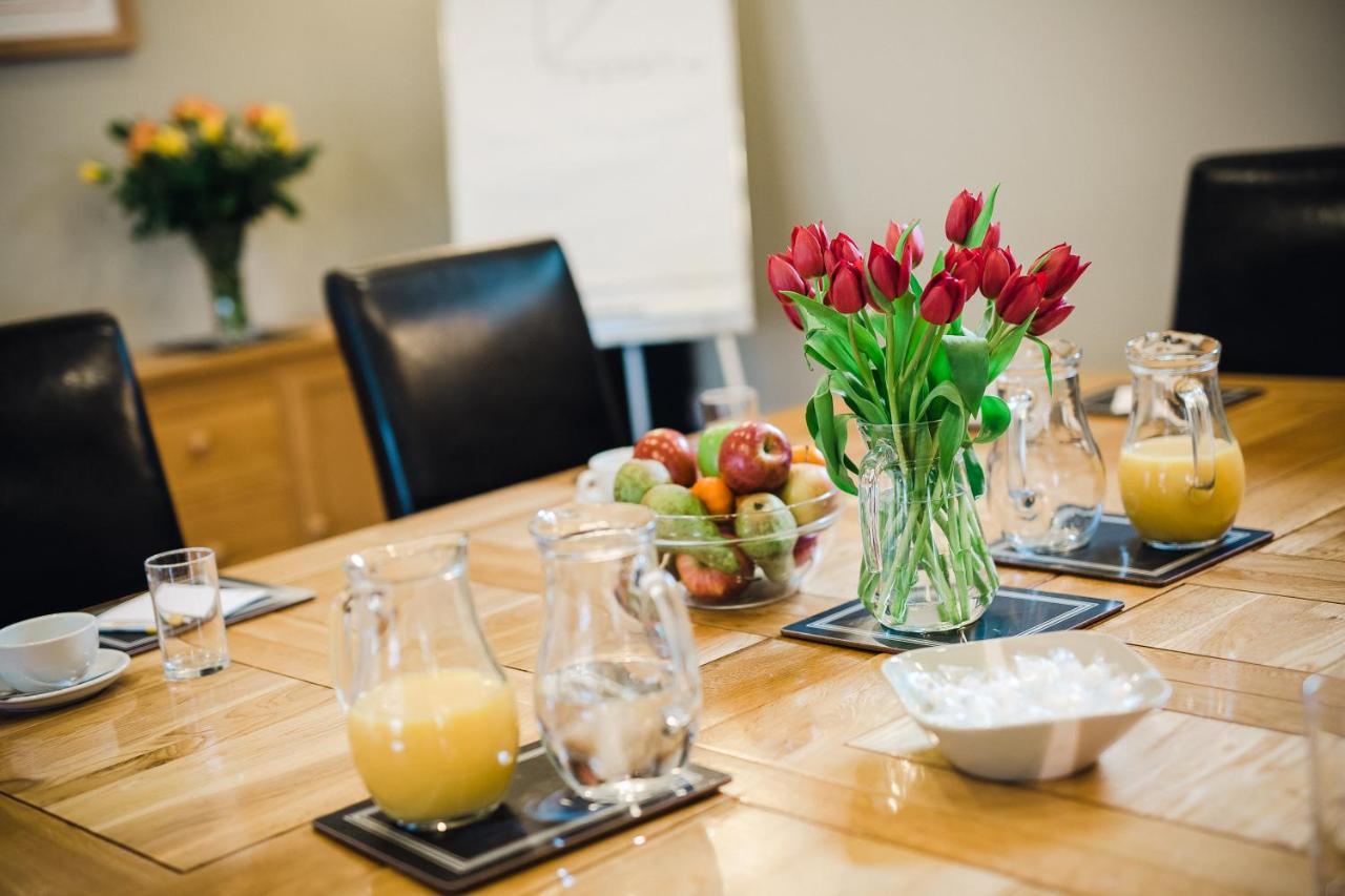 Wold Escapes, Highfield Farm Bed and Breakfast Driffield Eksteriør billede