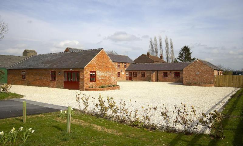 Wold Escapes, Highfield Farm Bed and Breakfast Driffield Eksteriør billede