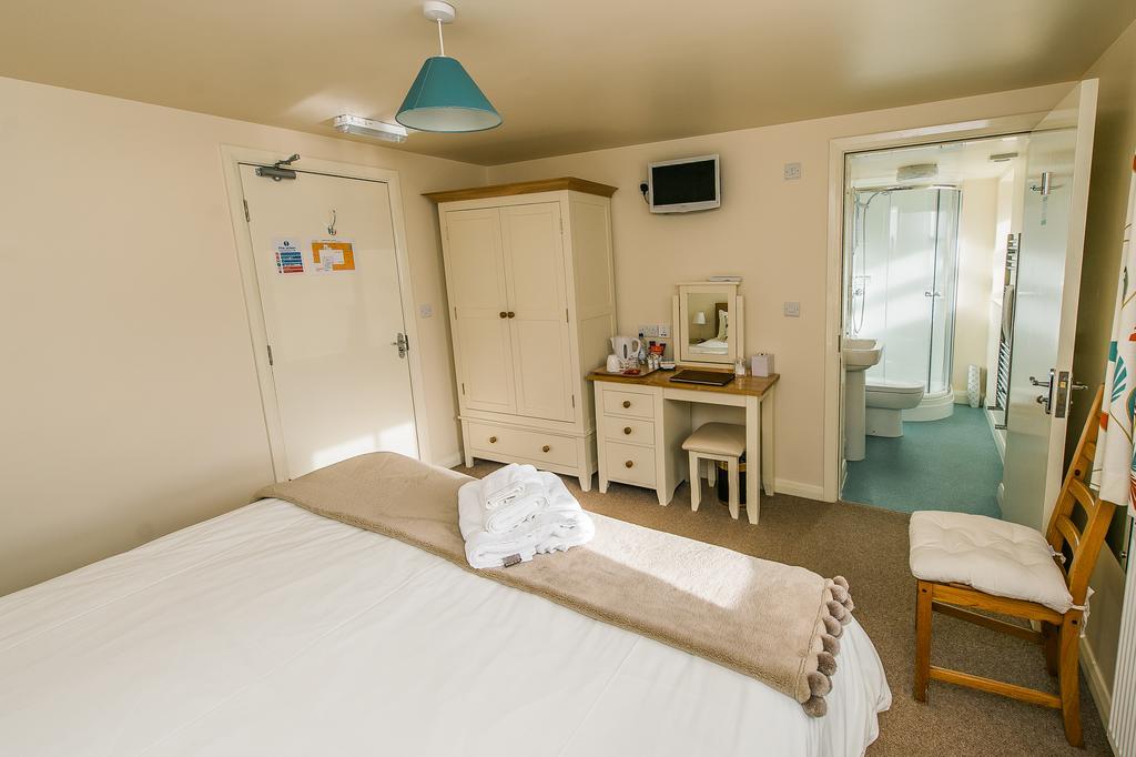 Wold Escapes, Highfield Farm Bed and Breakfast Driffield Eksteriør billede