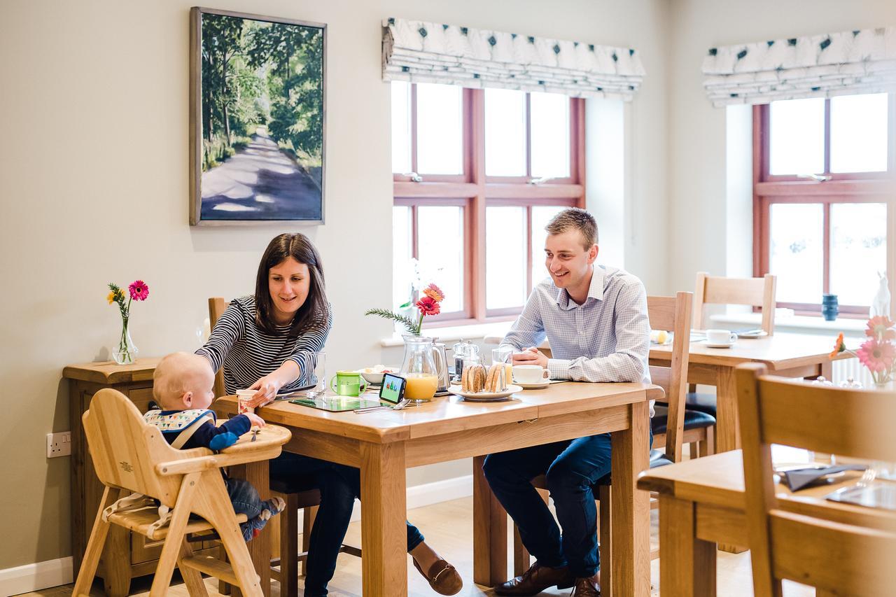 Wold Escapes, Highfield Farm Bed and Breakfast Driffield Eksteriør billede
