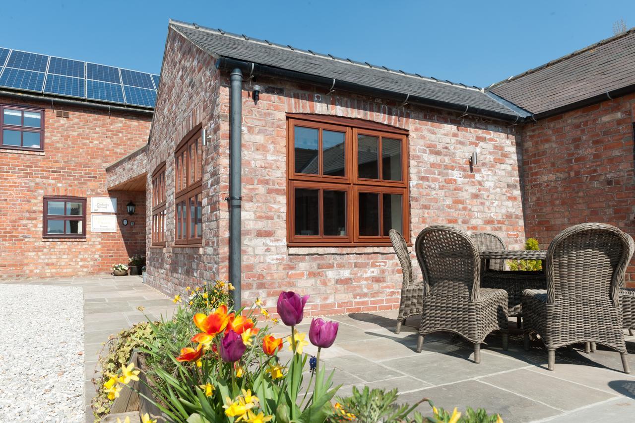 Wold Escapes, Highfield Farm Bed and Breakfast Driffield Eksteriør billede